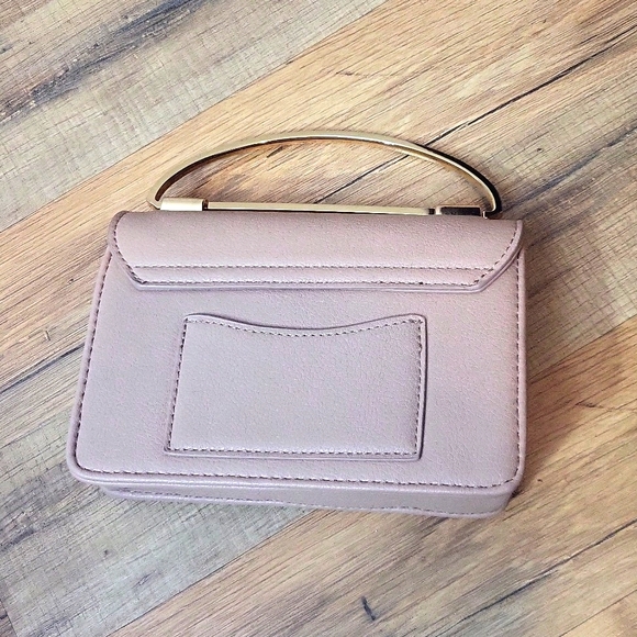 MADISON WEST Mauve/Tan Mini to Convertible Chain Crossbody Bag - Picture 3 of 15